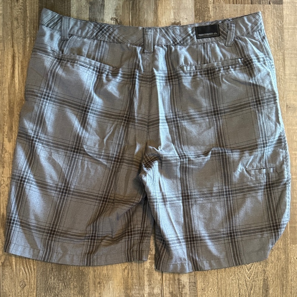 Quiksilver Men's Charcoal Plaid Shorts - Picture 7 of 7